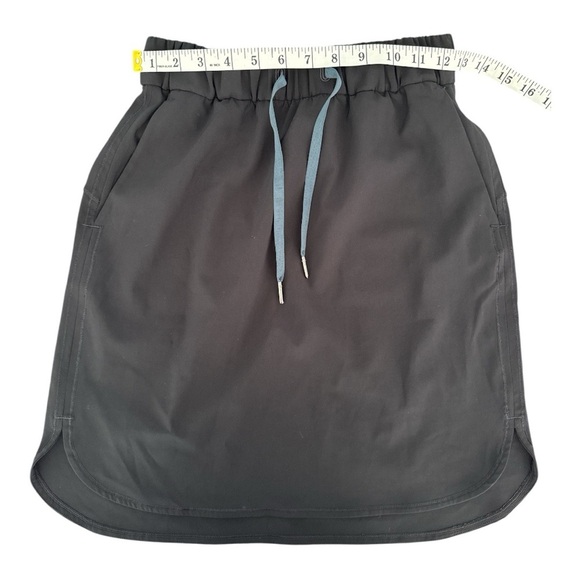 Lululemon On The Fly Skirt *21" Black size‎ 4 - Picture 3 of 7